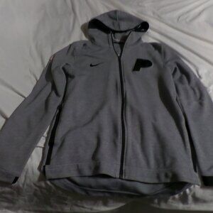 Nike Men’s NBA Indiana Pacer On-Court Performance Full-Zip Hoodie – Size M